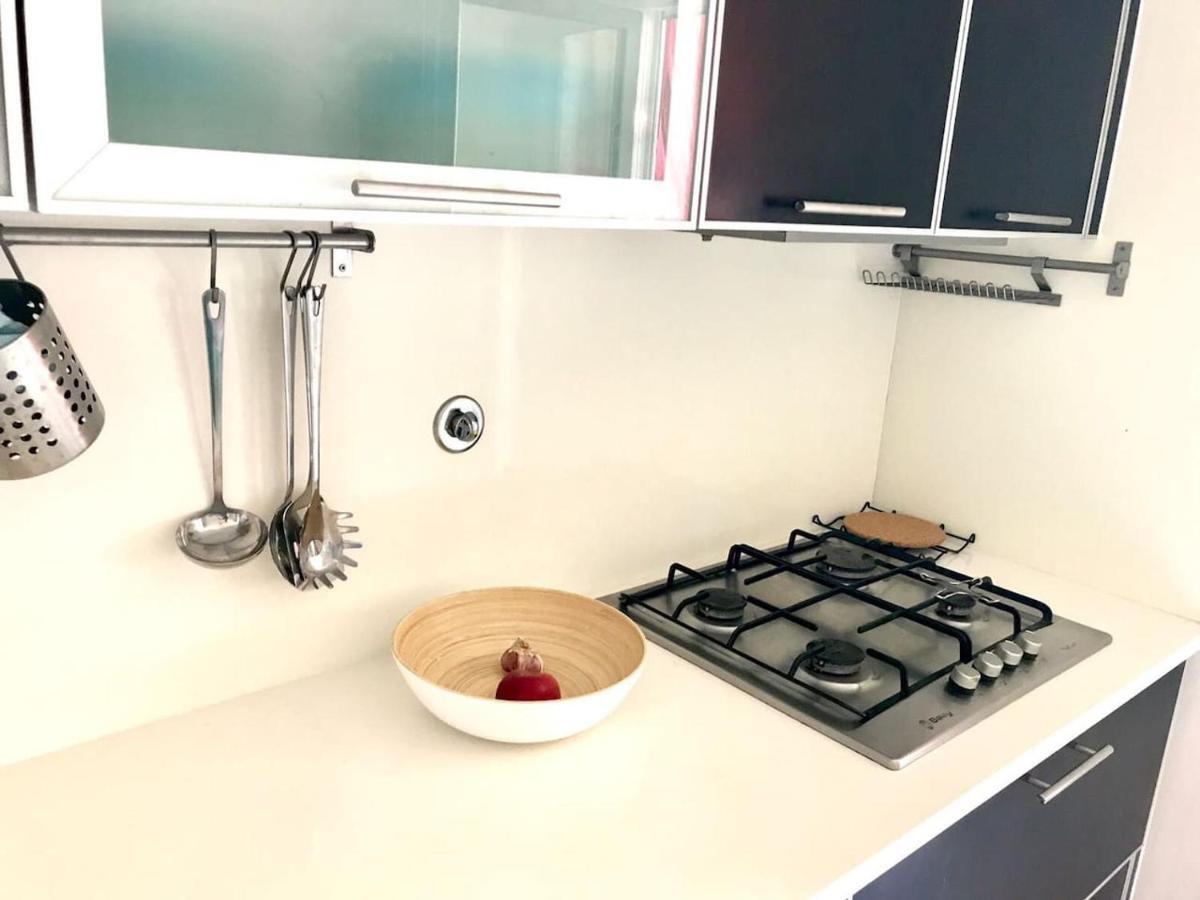 Luxury Part Of The City - Modern Apartment With Airconditioning - Near Subway リスボン エクステリア 写真